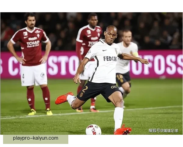 阿斯帕斯战术适配性增强，近期表现稳健，助攻和进球俱佳